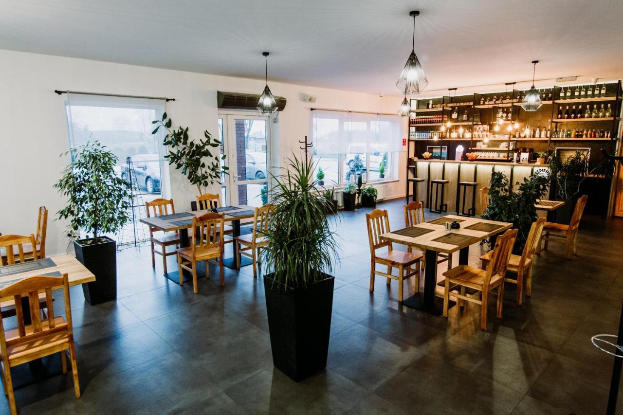 לינה וארוחת בוקר Gosciniec Zacisze I Blisko A2 Dabie-Uniejow I Restauracja מראה חיצוני תמונה